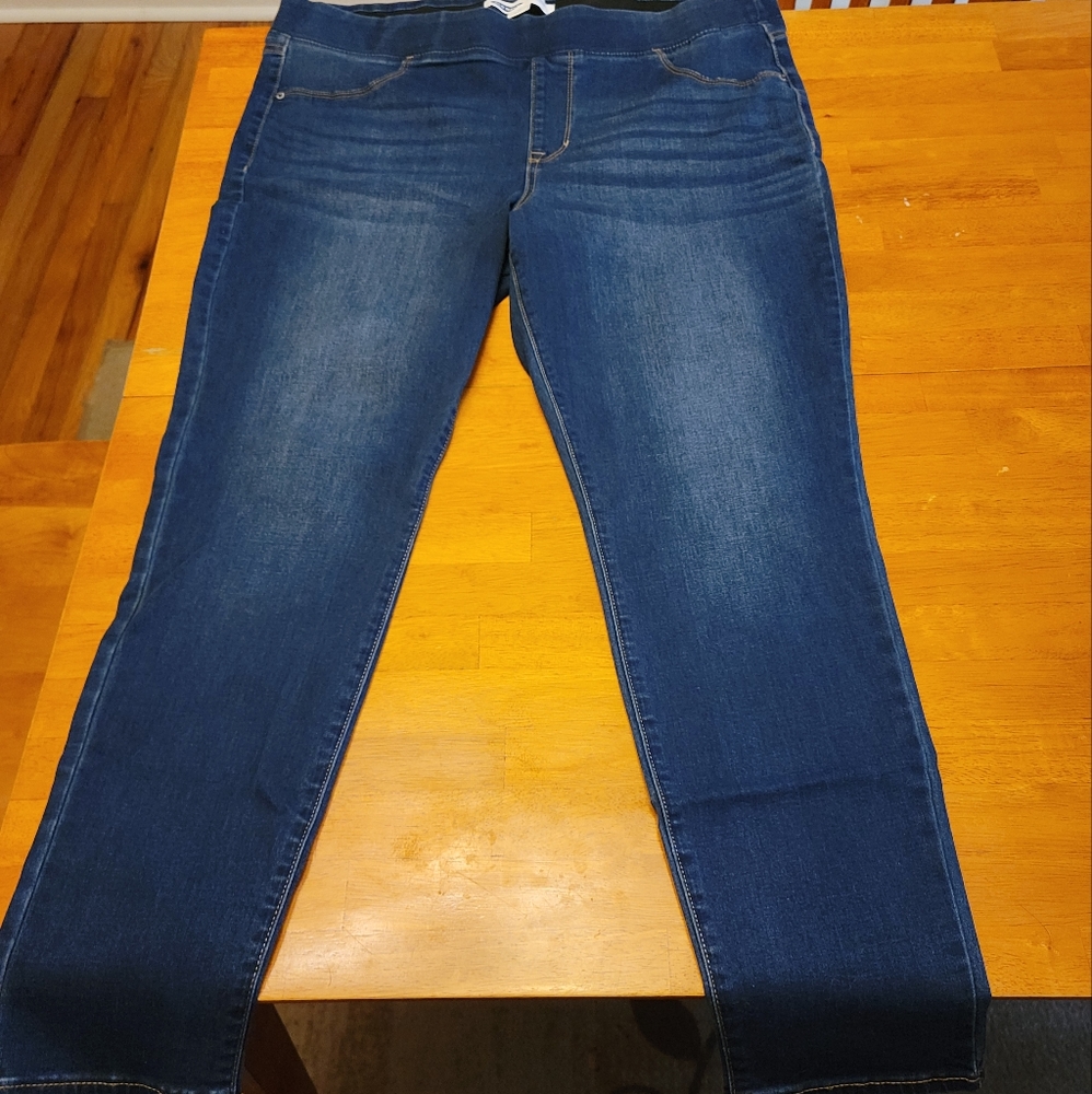 Old Navy Rockstar jeggings size 16